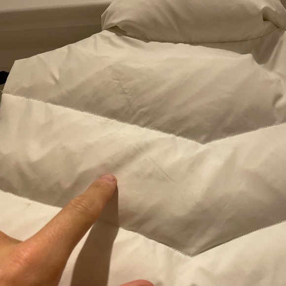 White North Face 700 down-filled puffer Gilet small - Picture 8 of 8